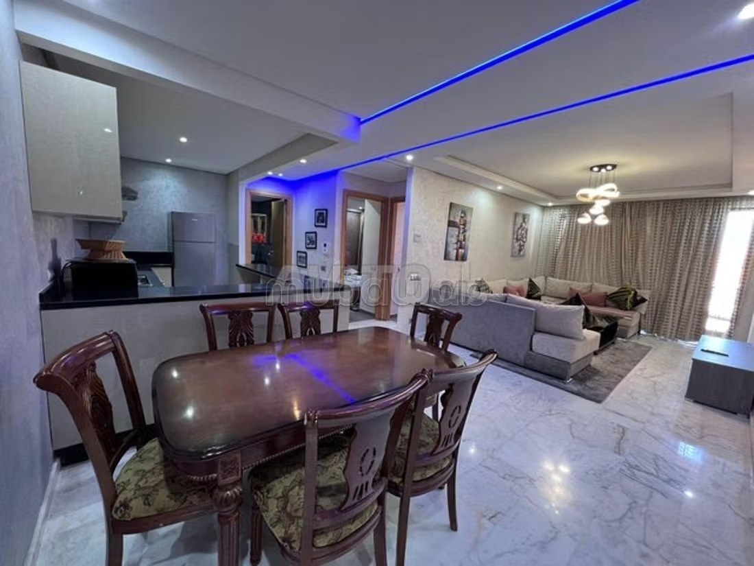 Appartements à louer à Kéliz. 2 pièces. Jardin et ascenseur