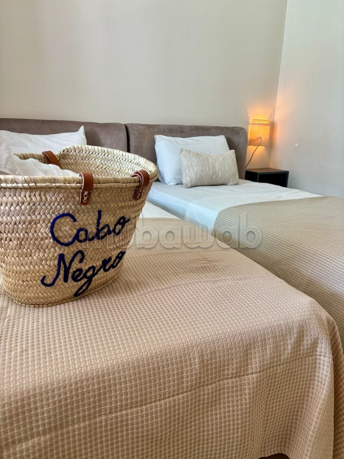 Location d'un appartement à Cabo Negro. Surface de 150 m². Belle terrasse et jardin - Photo 16