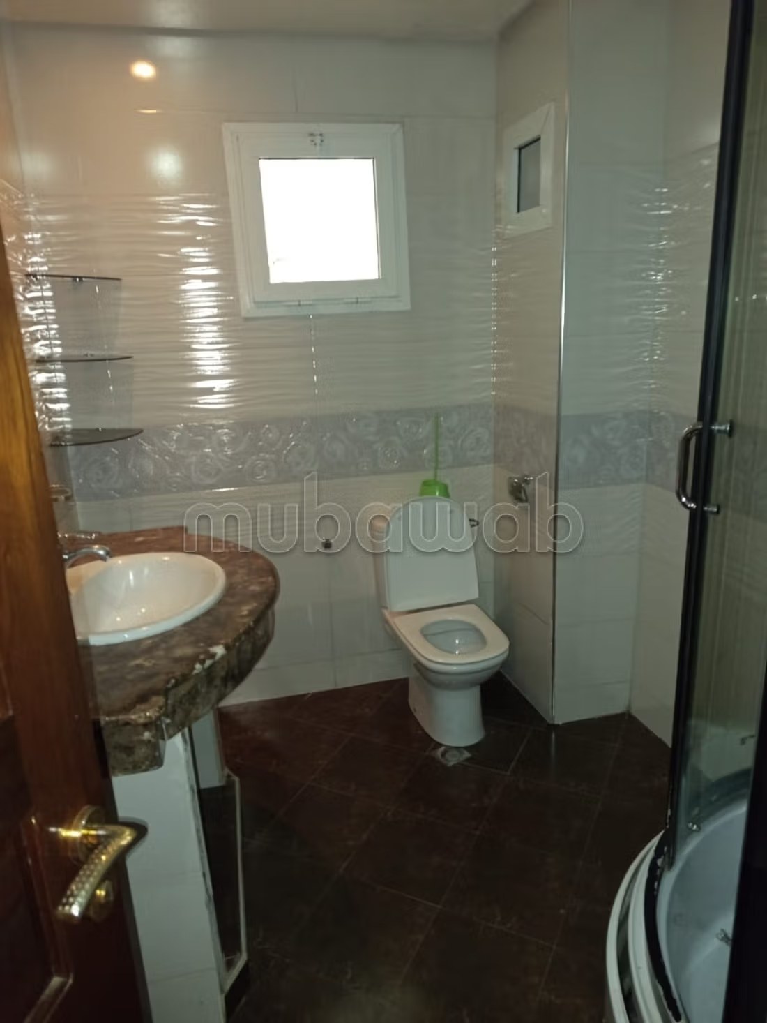 Appartement de vacances à louer à Riyad. Surface de 180 m². Système de parabole et salon marocain