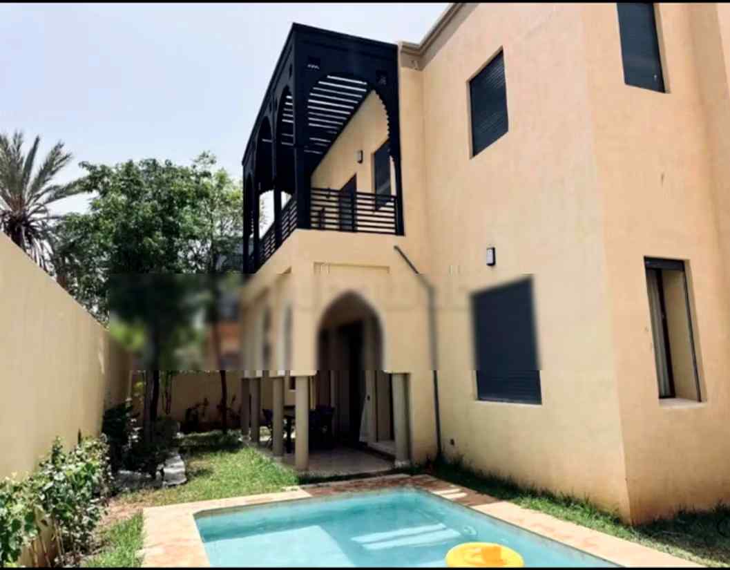 Villas et maisons de luxe à louer à KLiz. Surface 350 m². Terrasse et jardin - Photo 12