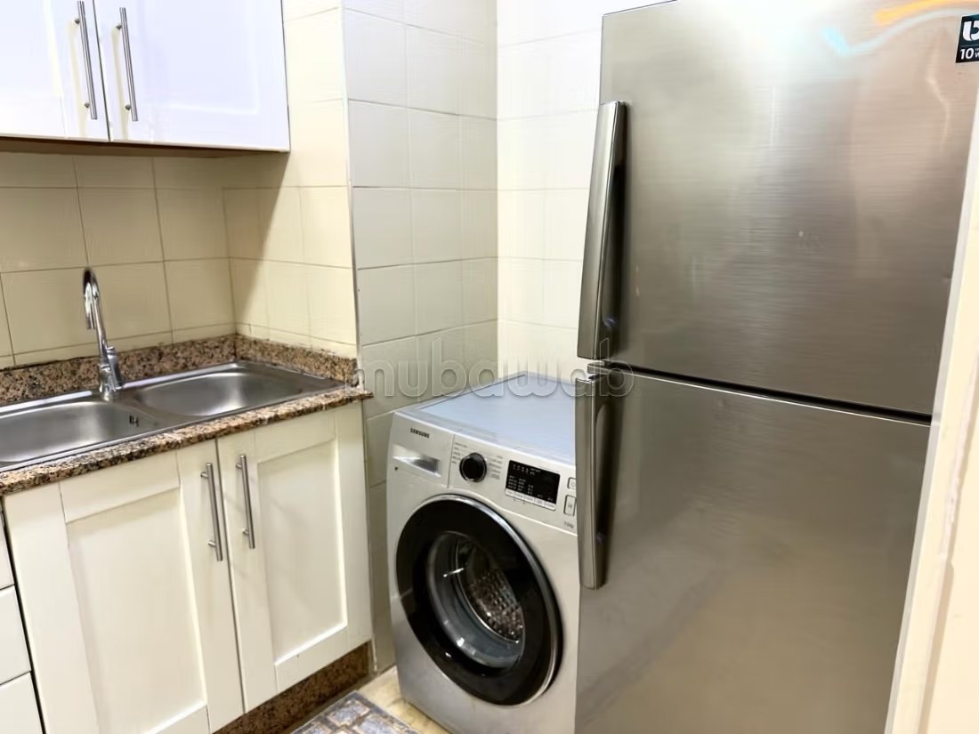 Location saisonnière à Secteur Touristique. 
Superficie 130 m². 
Ascenseur et places de parking - Photo 23