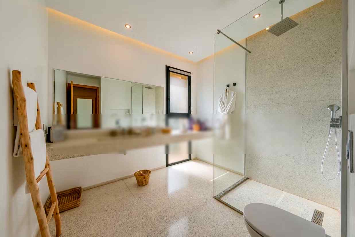 Front golf villa luxurious villa to rent
