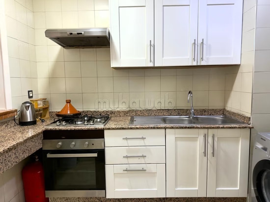 Location saisonnière à Secteur Touristique. 
Superficie 130 m². 
Ascenseur et places de parking
