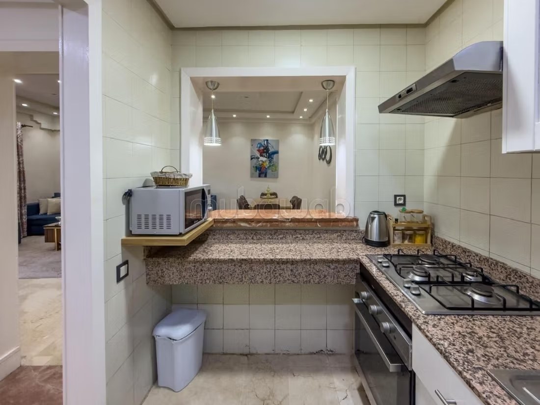 Location saisonnière à Secteur Touristique. 
Superficie 130 m². 
Ascenseur et places de parking - Photo 22
