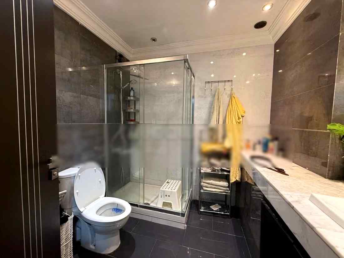 Appartements à louer à Maârif Extension. Surface de 259 m². Porte blindée, sécurité