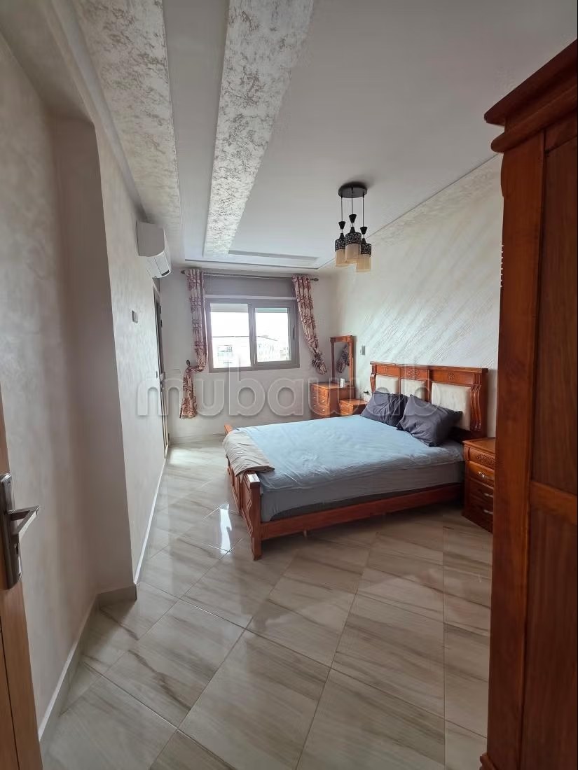 Location saisonnière à Martil. 
3 pièces confortables. 
Système de parabole et résidence sécurisée