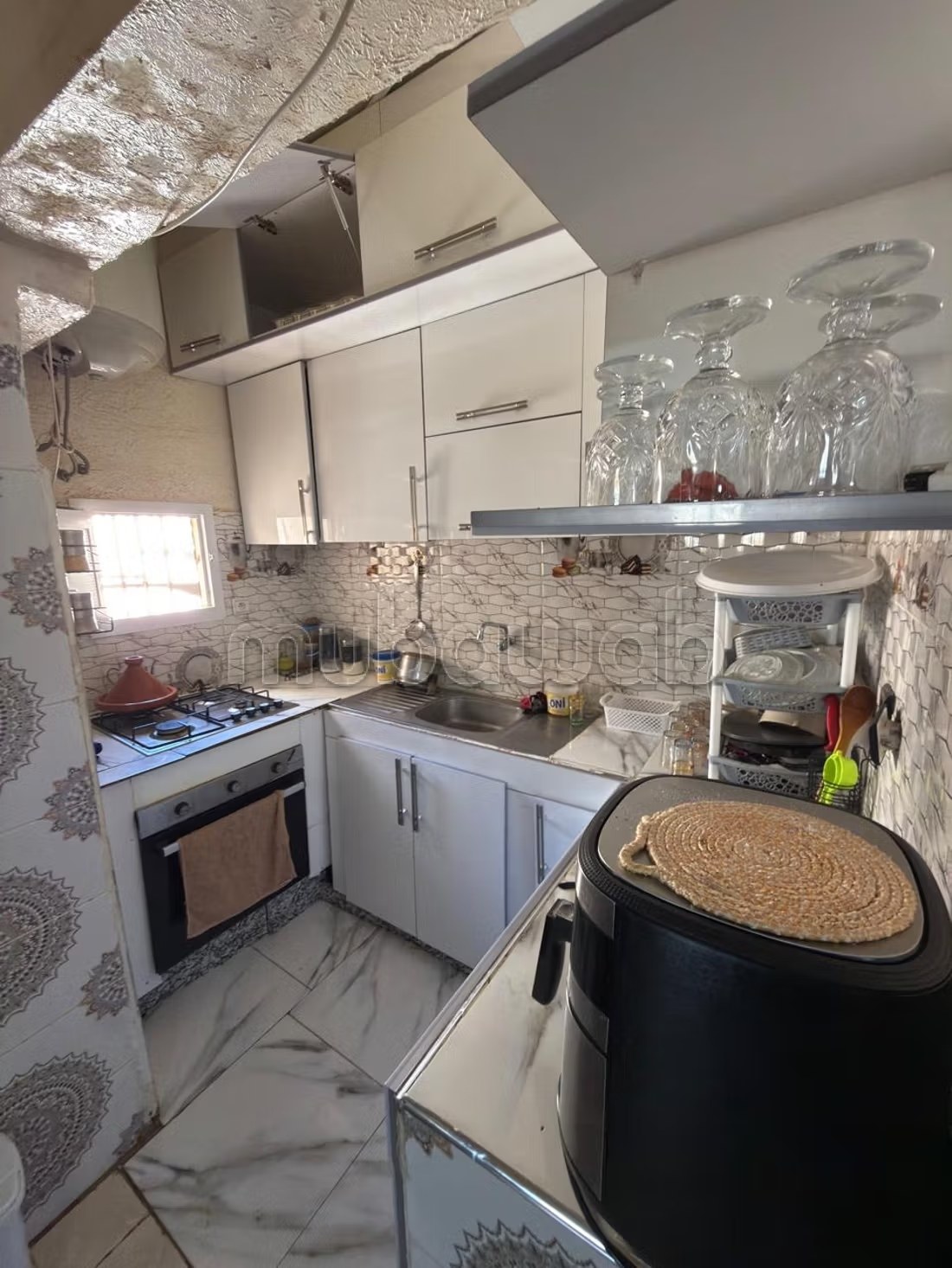 Appartements à louer à Hamria. 
Surface de 40 m². 
Système de parabole et salon marocain - Photo 8