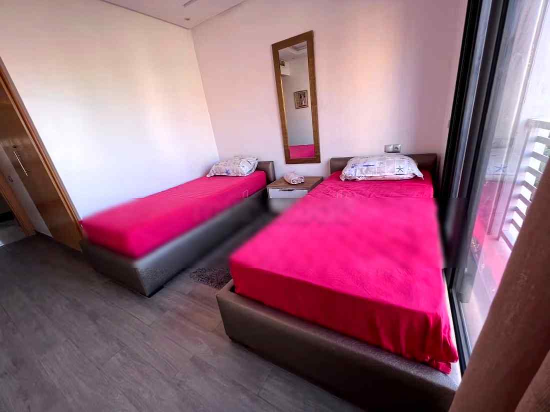 Appartements à louer à Guéliz. Surface totale 90 m². Parking et ascenseur - Photo 3