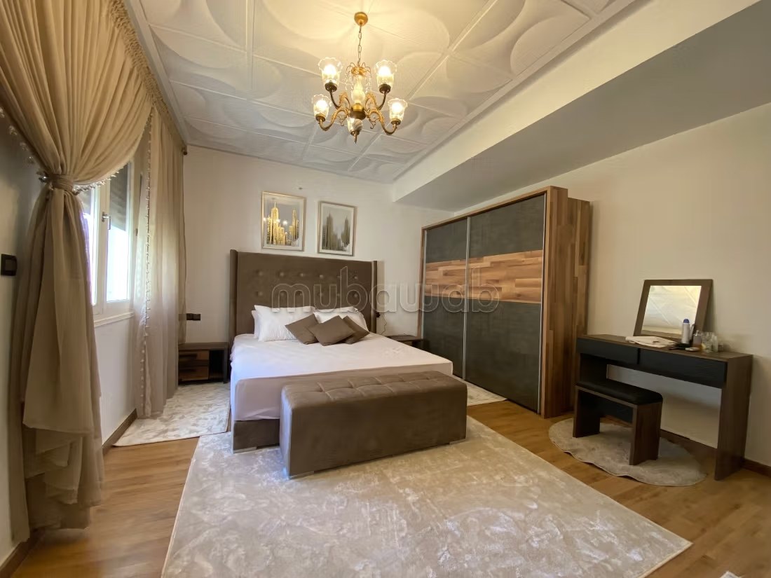 Appartements à louer en Centre. 
3 belles chambres. 
Système de parabole et salon marocain - Photo 8