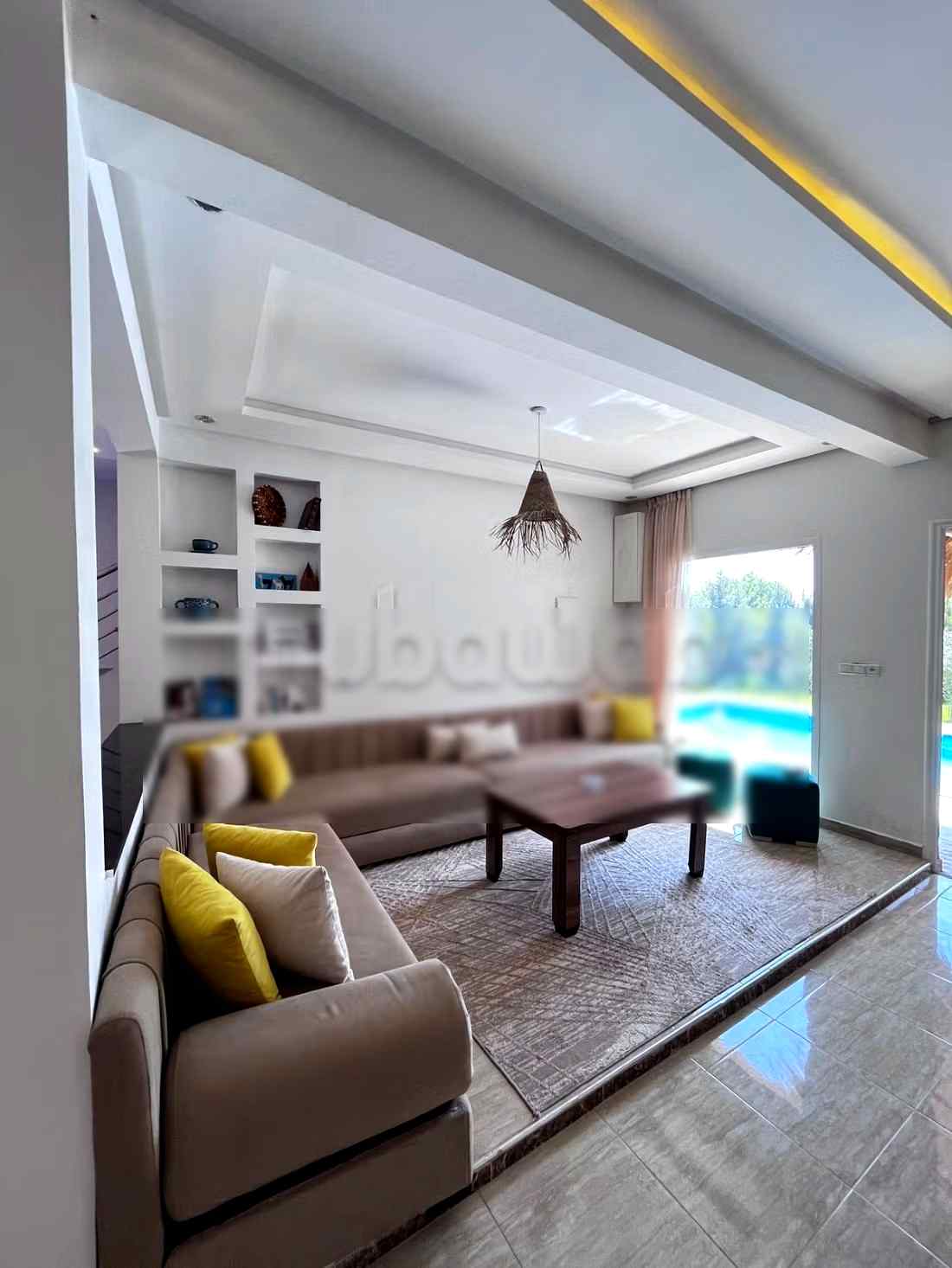 Location saisonnière villa de luxe à Ghazoua. 
Surface totale 800 m². 
Porte blindée et parabole - Photo 2