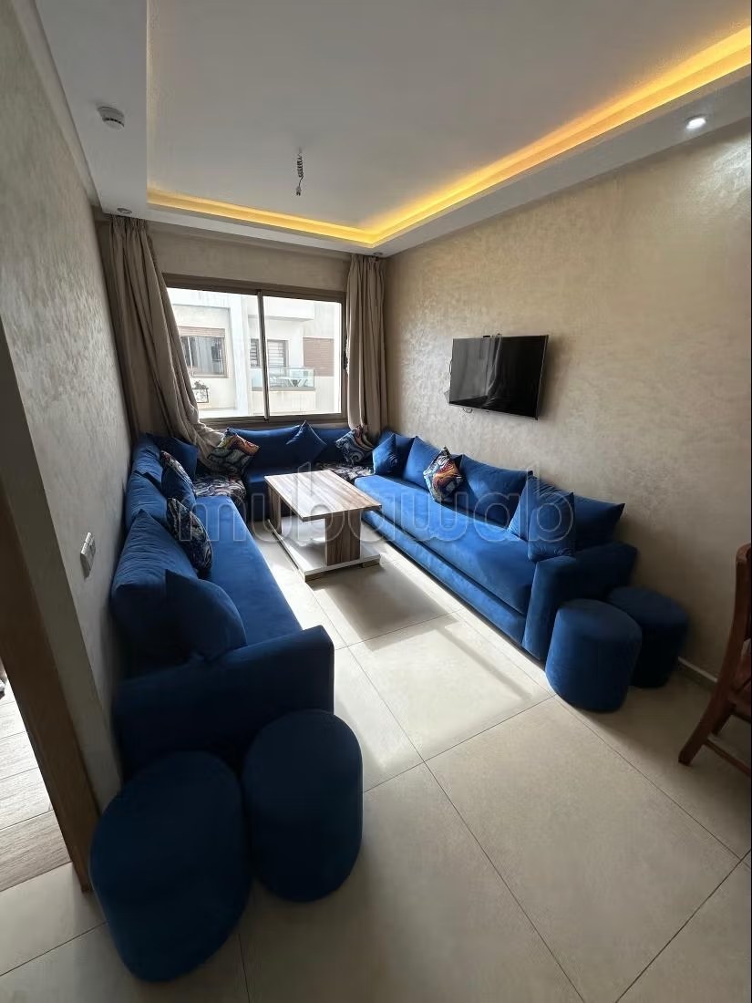 Location d'un appartement en Centre ville. 1 Pièce. Salon Marocain, sécurité
