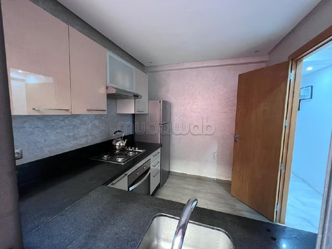 Appartement de vacances à louer à Guéliz. Surface totale 120 m². Places de stationnement et terrasse. - Photo 10