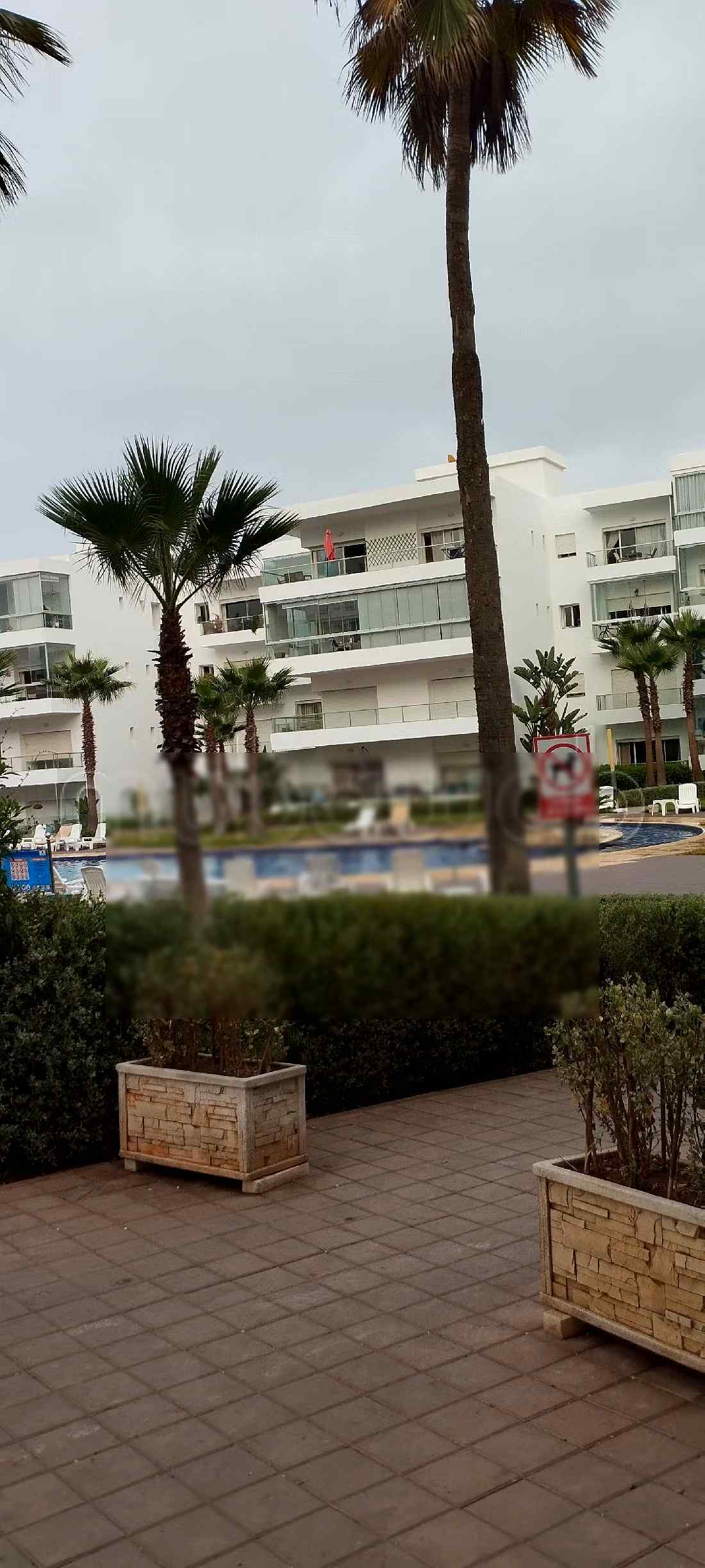 Location saisonnière à Dar Bouazza. Surface totale 170 m². Places de parking et terrasse - Photo 18