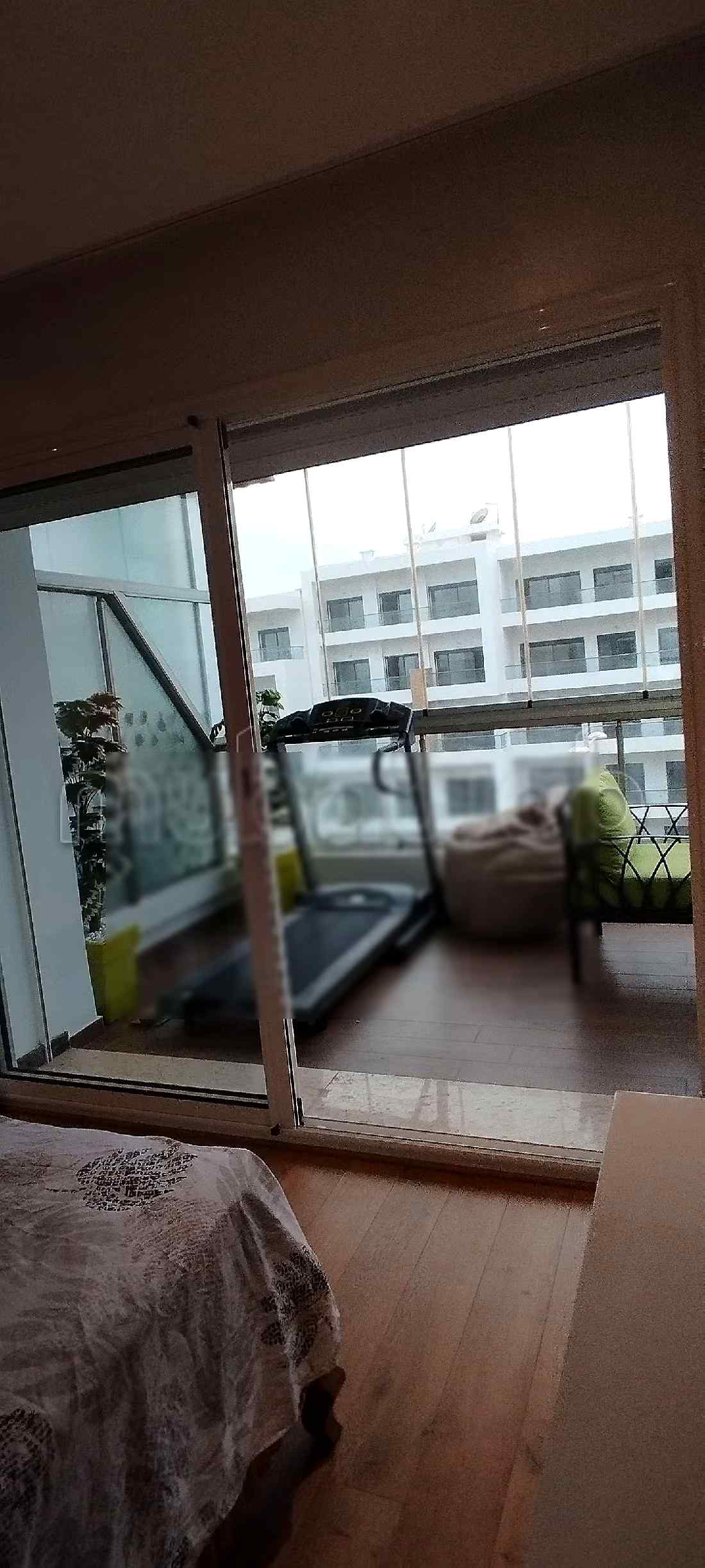 Location saisonnière à Dar Bouazza. Surface totale 170 m². Places de parking et terrasse - Photo 11