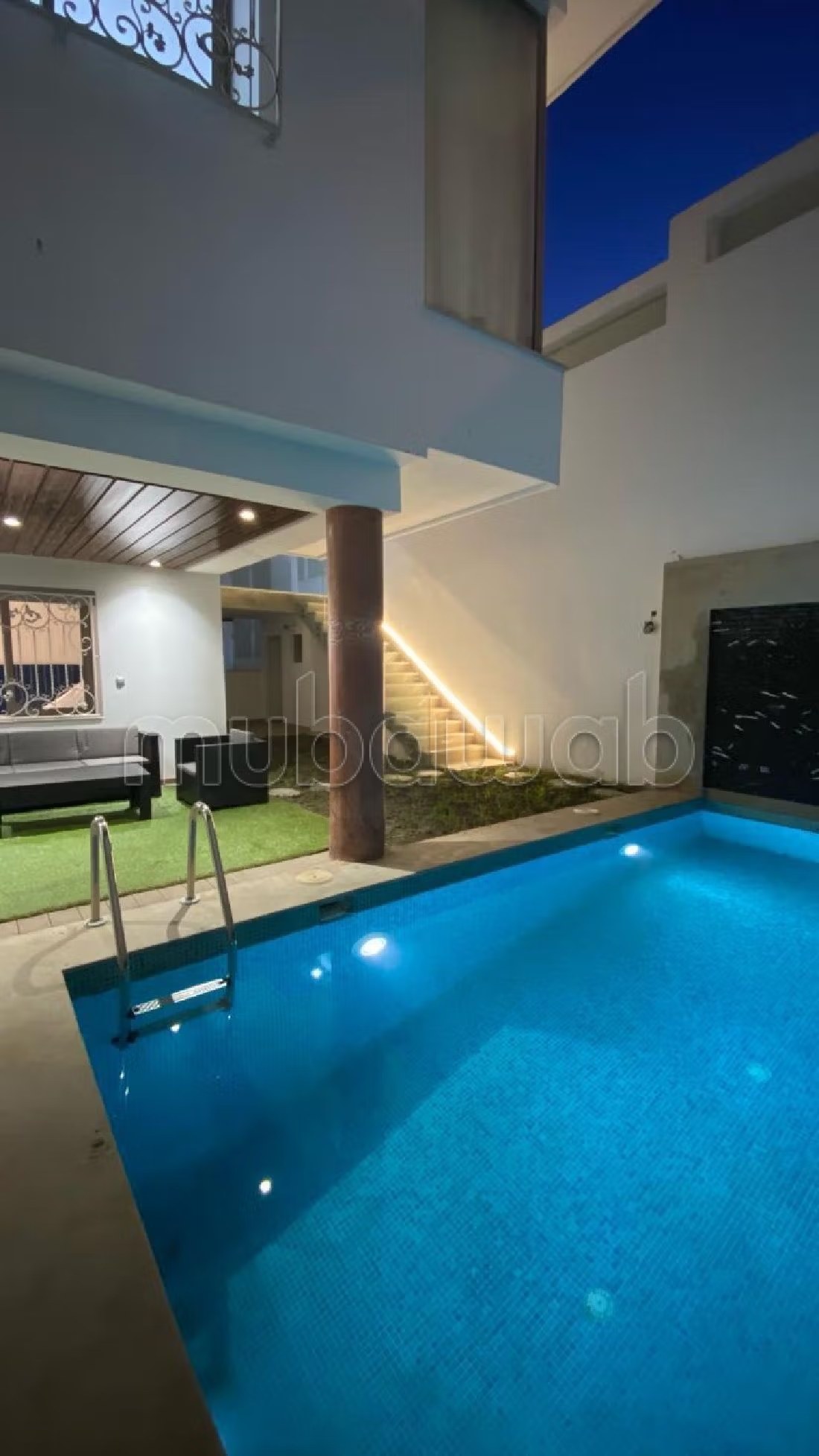 Location villa de haut standing à Malabata. Surface totale 400 m². Piscine et cheminée. - Photo 7