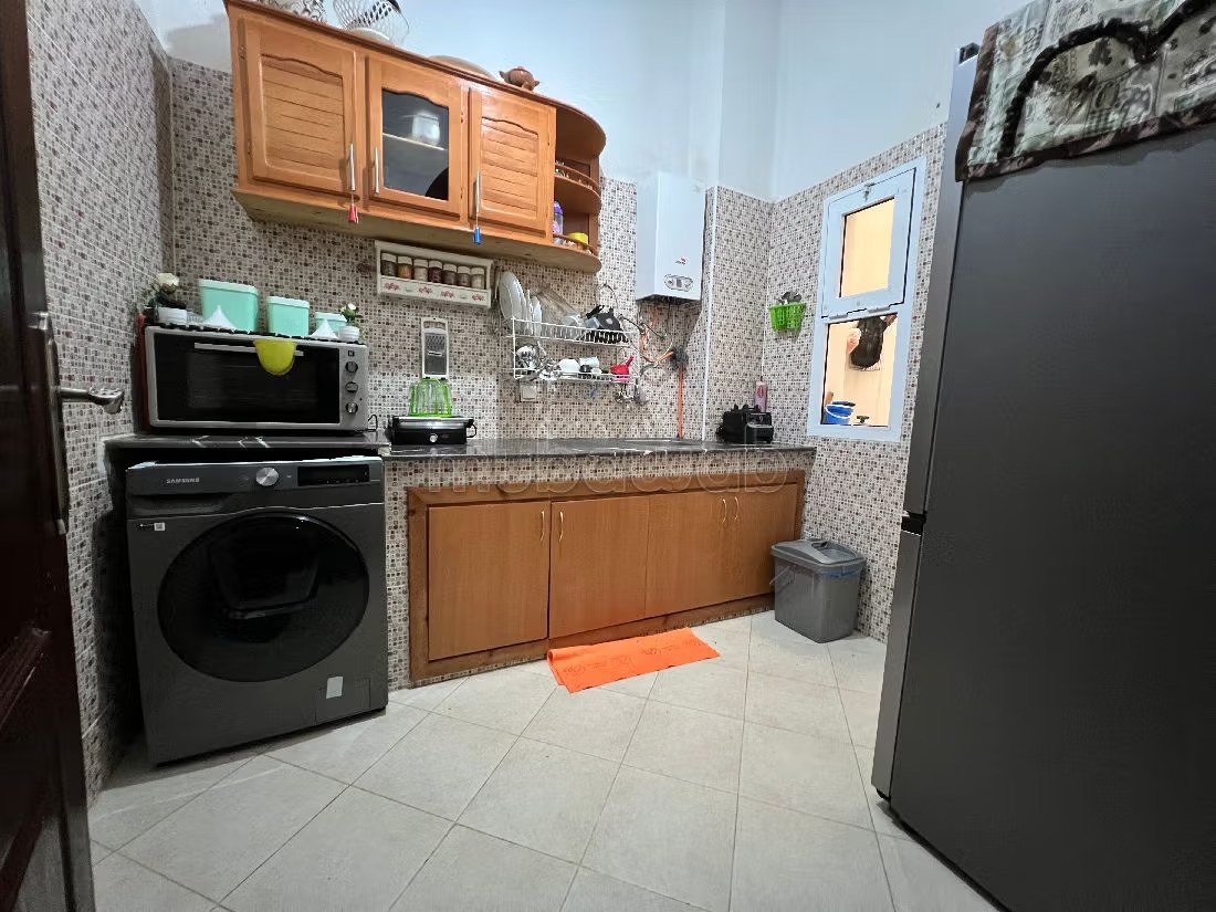 Location d'un appartement à Tanja Balia. 2 chambres. Salon traditionnel et porte blindée - Photo 10