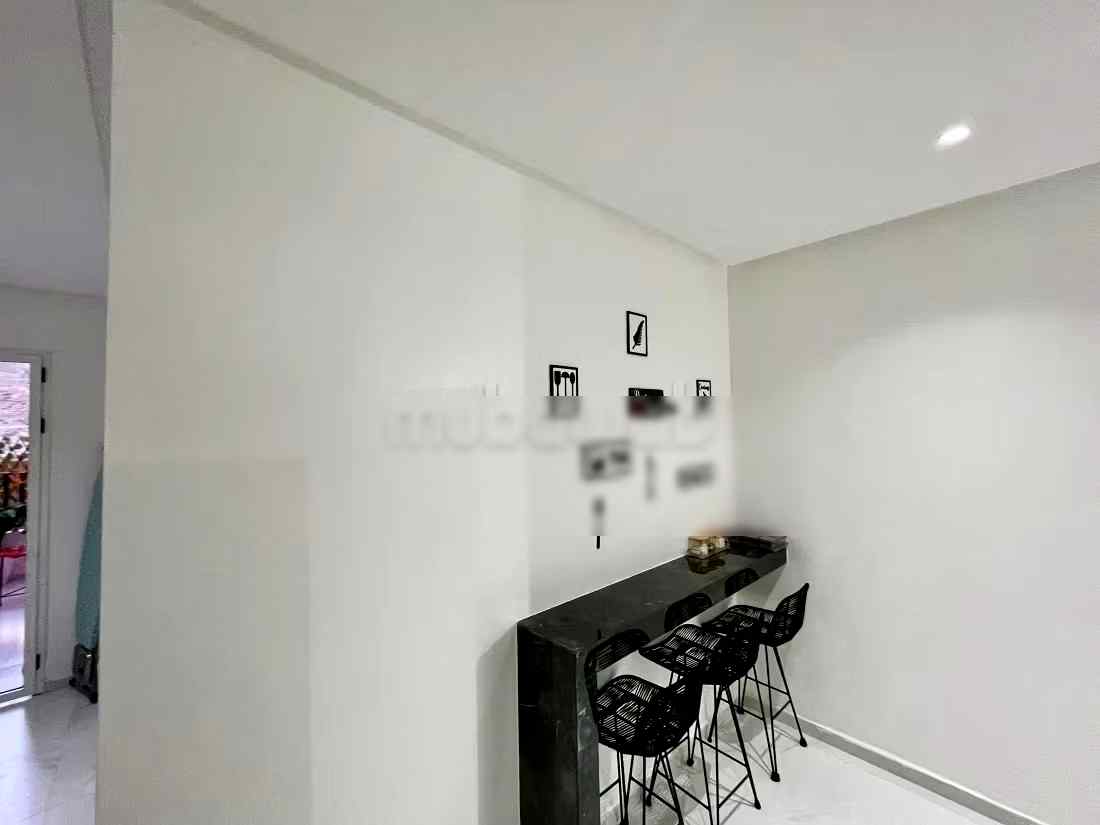 Appartements à louer à Hivernage. 1 chambre. Système de parabole et résidence sécurisée