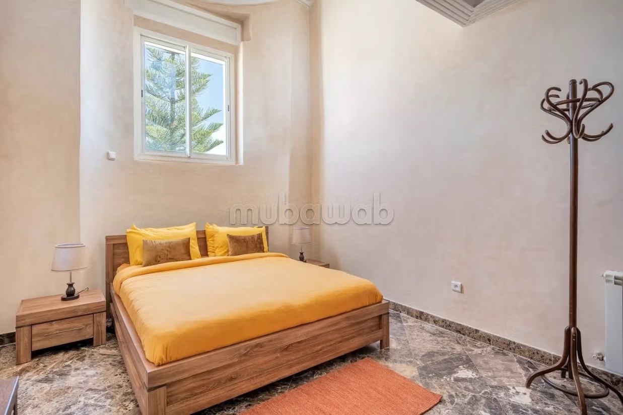 Villa de standing à louer pour vos vacances à Jbel Kbir. Superficie 1000 m². Jardin et terrasse - Photo 9