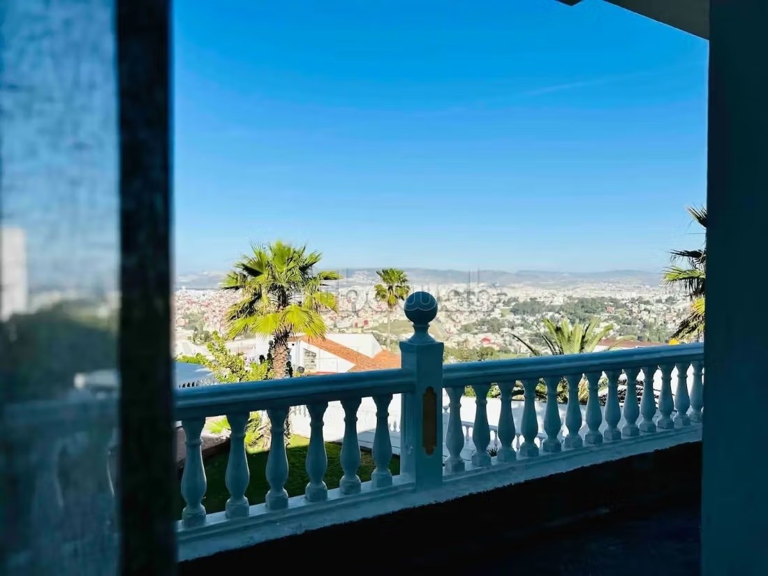 Villa de standing à louer pour vos vacances à Jbel Kbir. Superficie 1000 m². Jardin et terrasse - Photo 8