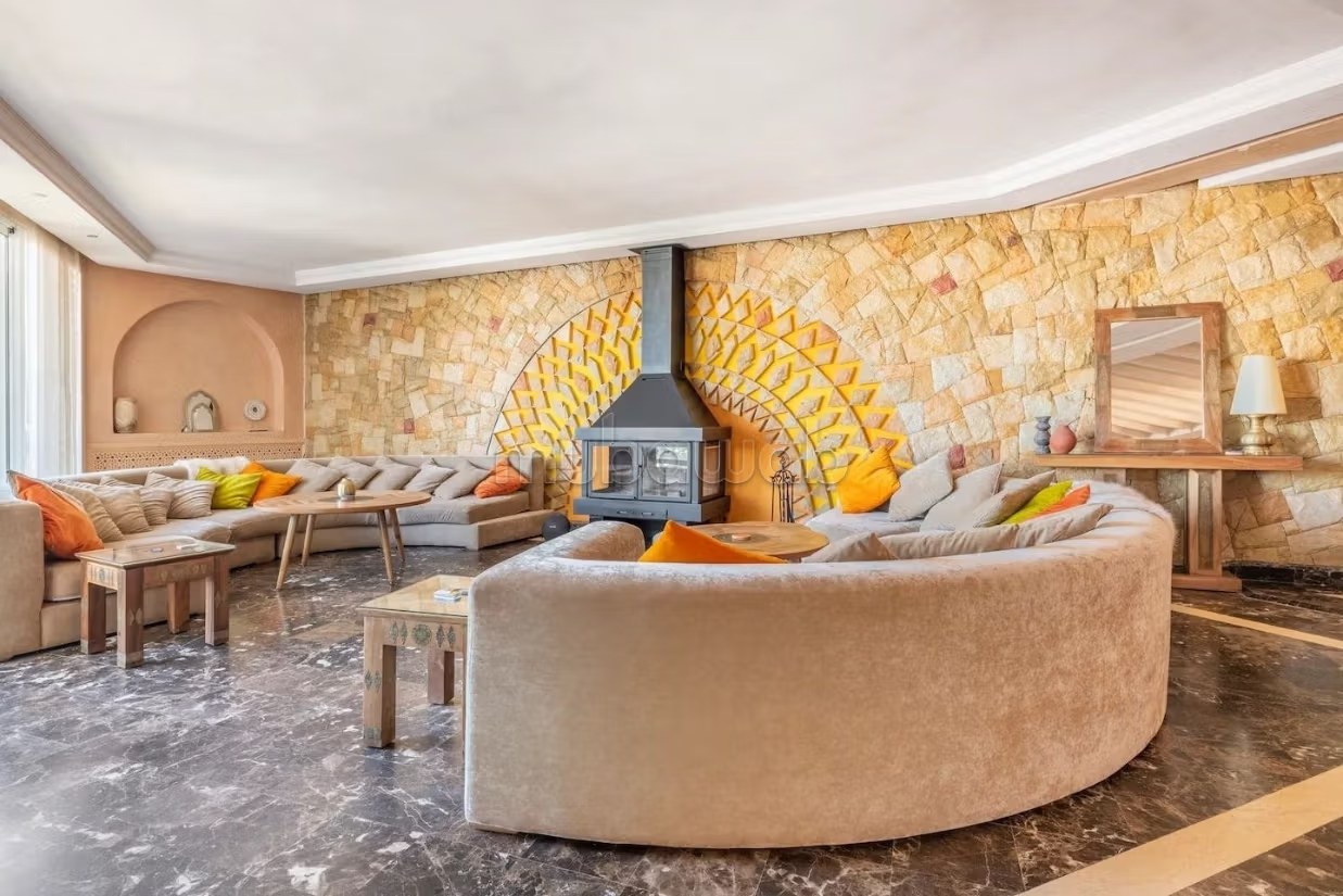 Villa de standing à louer pour vos vacances à Jbel Kbir. Superficie 1000 m². Jardin et terrasse - Photo 44