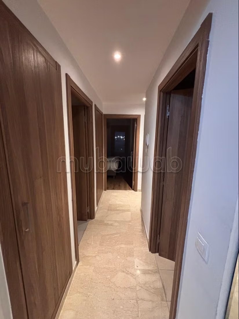 Location saisonnière à Roches Noires. Surface totale 84 m². Service de concierge et climatisation - Photo 25