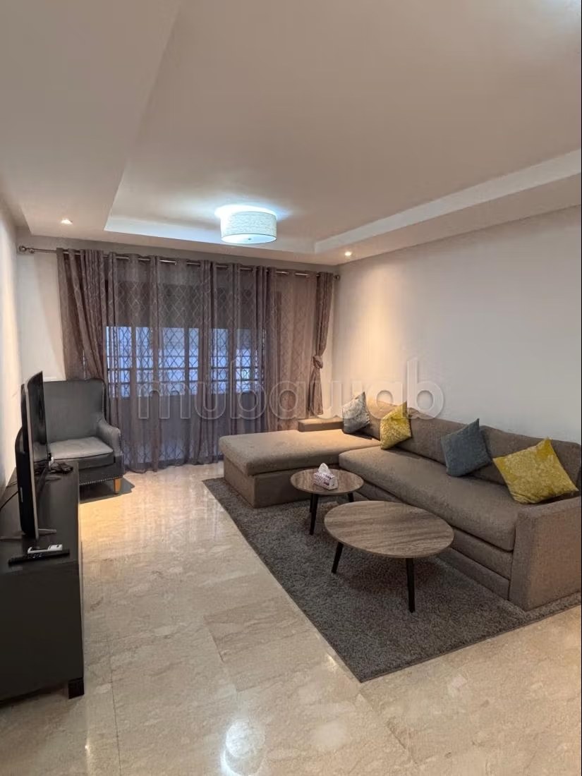 Location saisonnière à Roches Noires. Surface totale 84 m². Service de concierge et climatisation - Photo 9