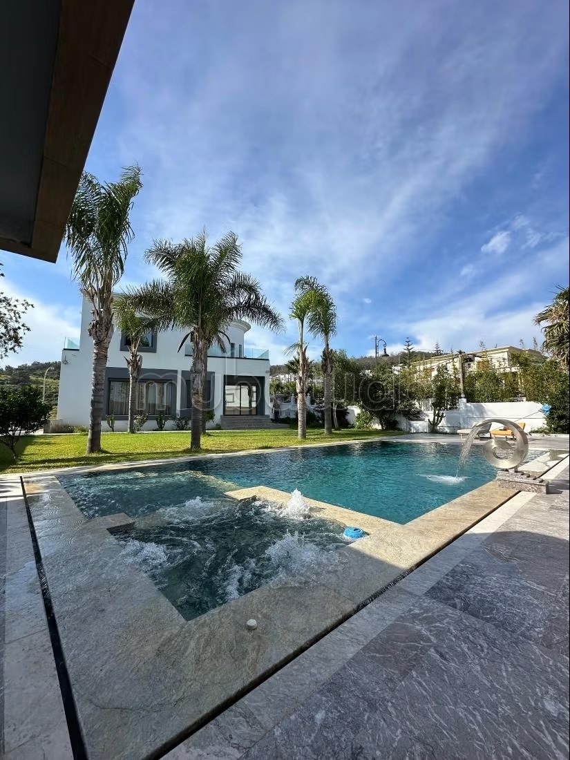 Location saisonnière villa haut standing à Rmilat. 4 pièces. Piscine et cheminée - Photo 5