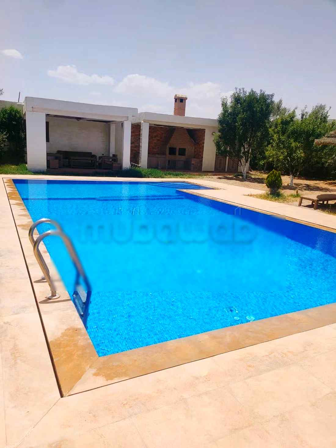 Villa avec piscine à louer quotidiennement - Photo 2