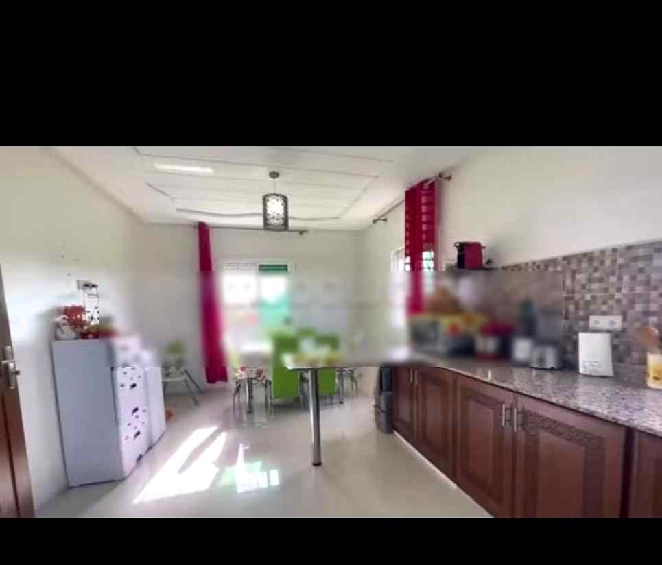 Villa avec piscine à louer quotidiennement - Photo 4