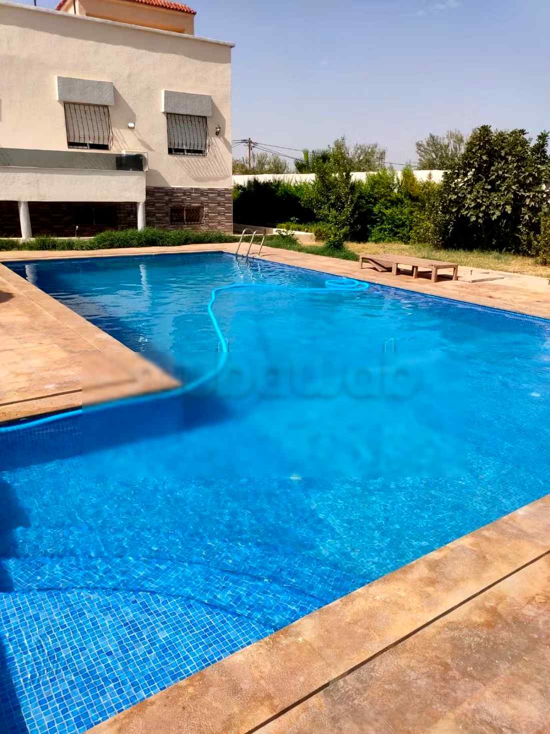 Villa avec piscine à louer quotidiennement - Photo 11