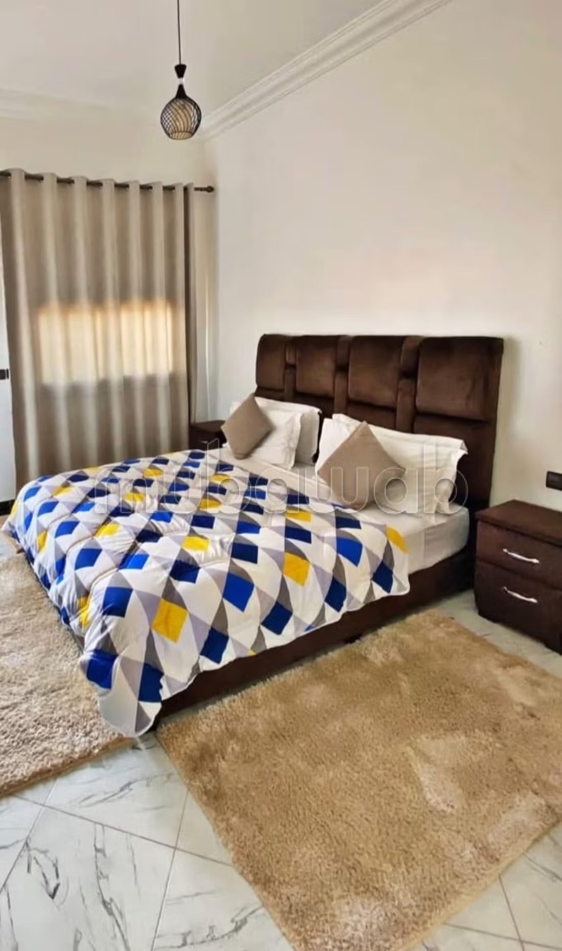 Appartement de vacances à louer à Hay Salam. 
Superficie 70 m². 
Porte blindée, antenne parabolique
