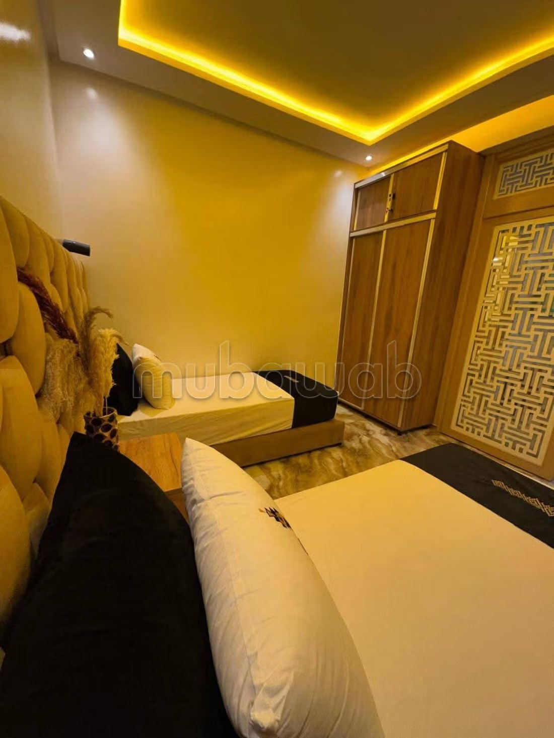 Location saisonnière à Bab Al Bahar. Superficie 72 m². Fenêtres double vitrage et chauffage central - Photo 4