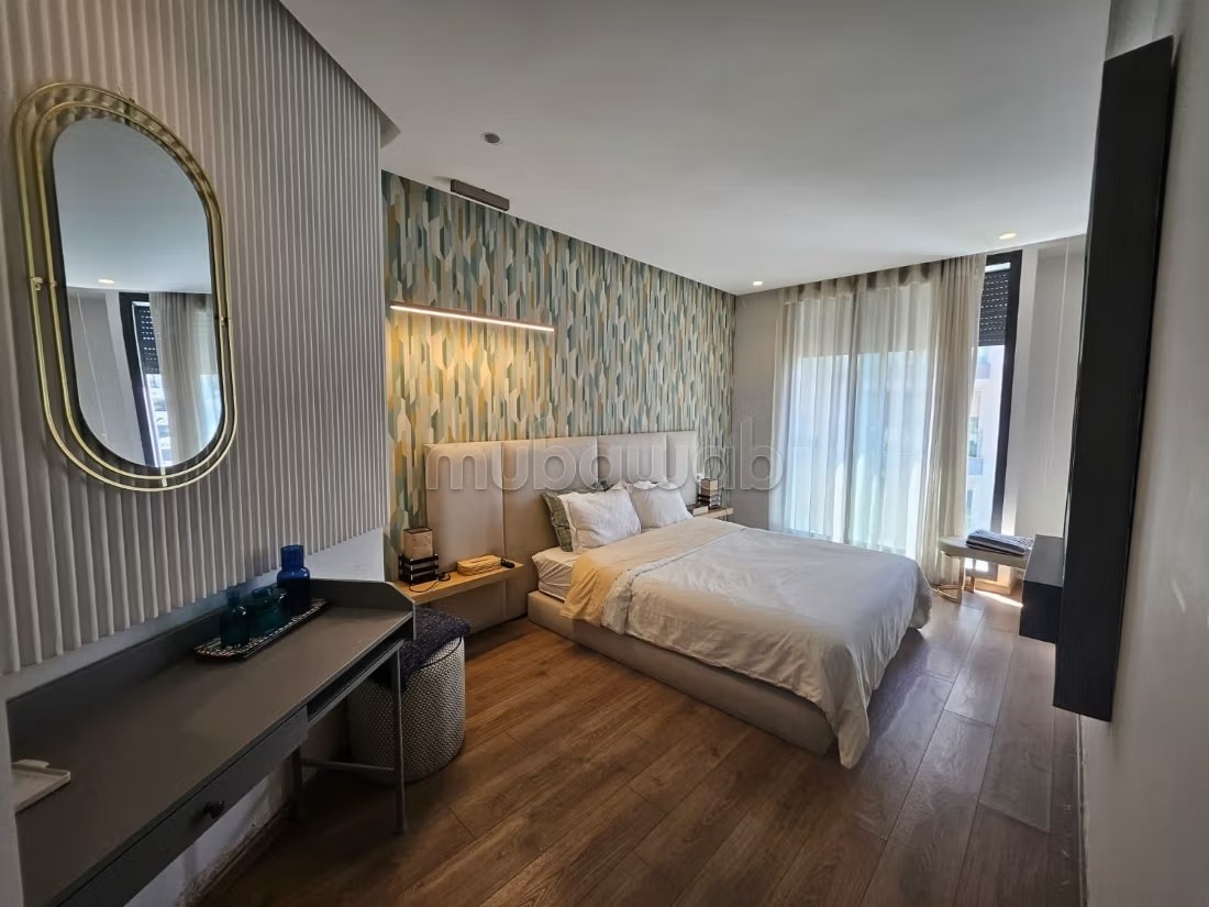 Appartements à louer à Maârif. Superficie 150 m². Double vitrage et chauffage central