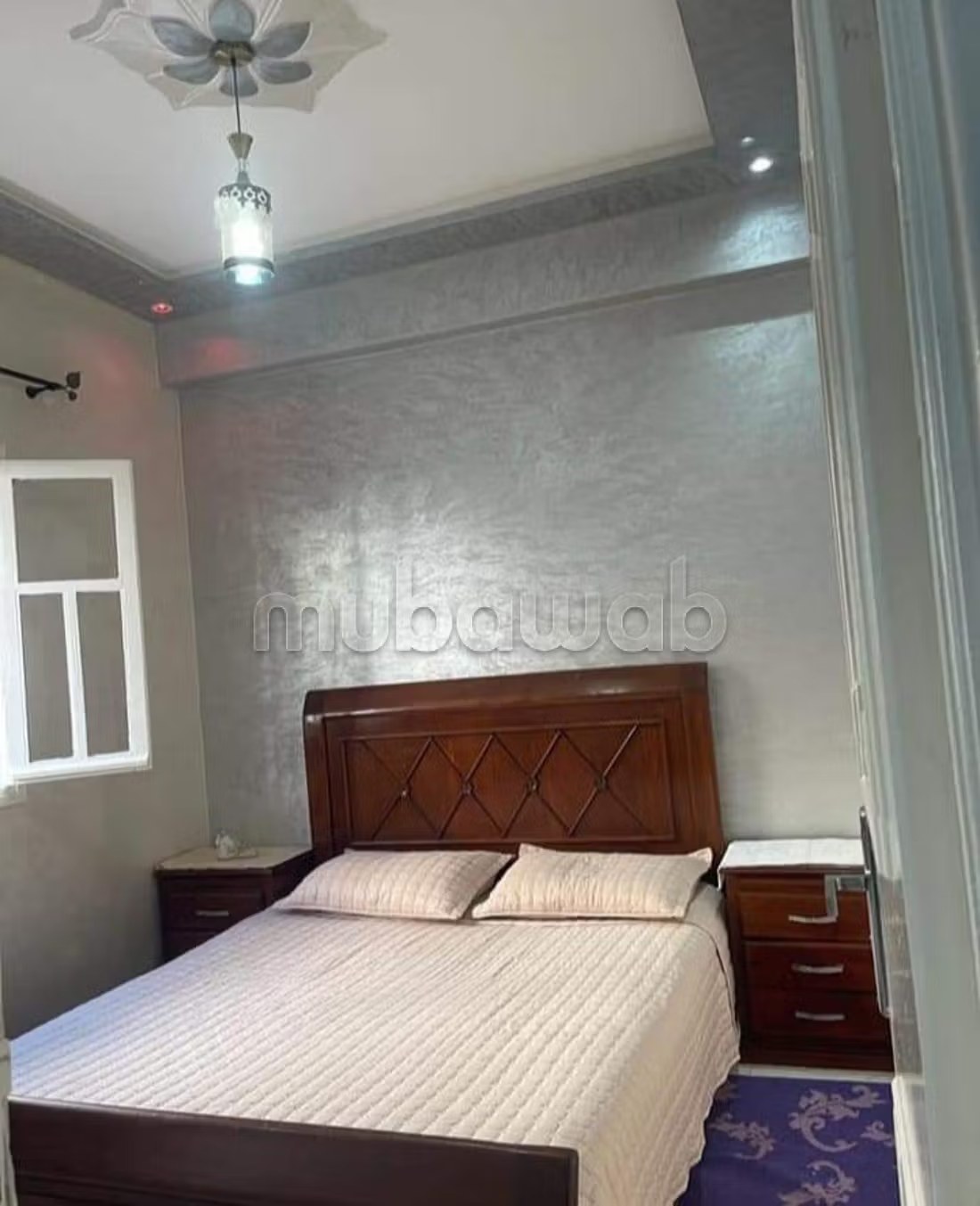 Appartements à louer à Bab Sbaa. 
2 grandes pièces. 
Porte blindée, sécurité