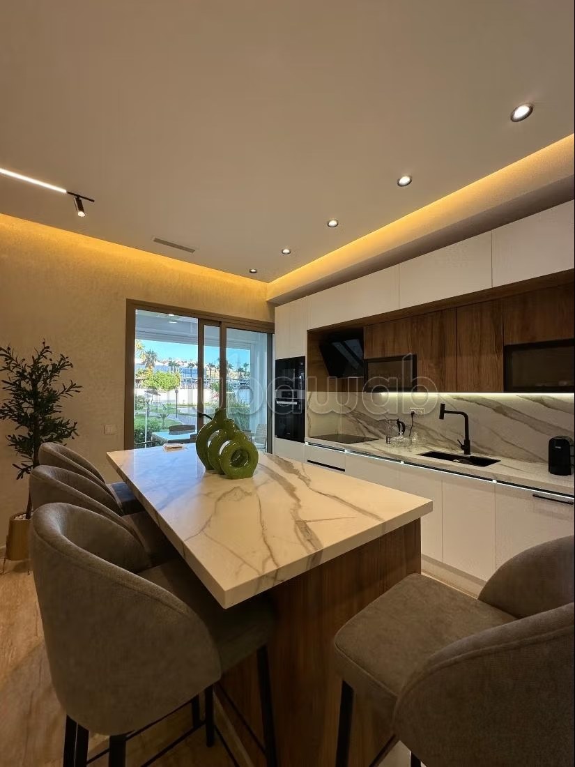 Luxury apartment with swimming pool face to beach in Malabata - Photo 7