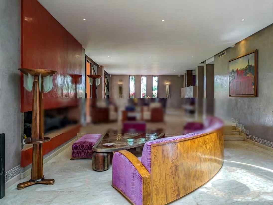 Villa de standing à louer pour vos vacances avec cuisinière à Sidi Abdallah Ghiat.
Belle piscine 20 m terrasse et jardin 10000 Dhs par jour - Photo 4