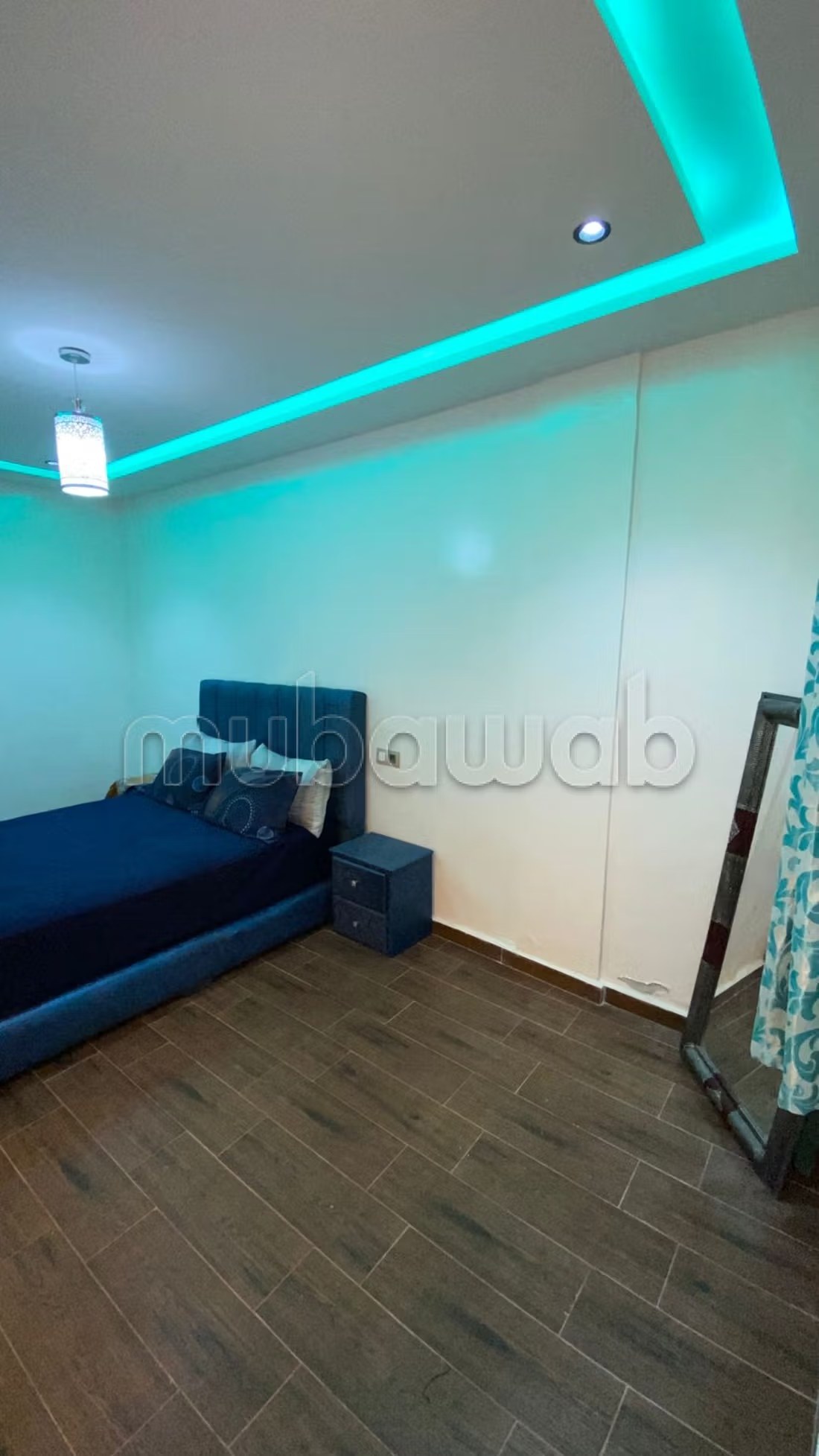 Location d'un appartement à Hay Mohammadi. Surface totale 80 m². Places de stationnement et jardin