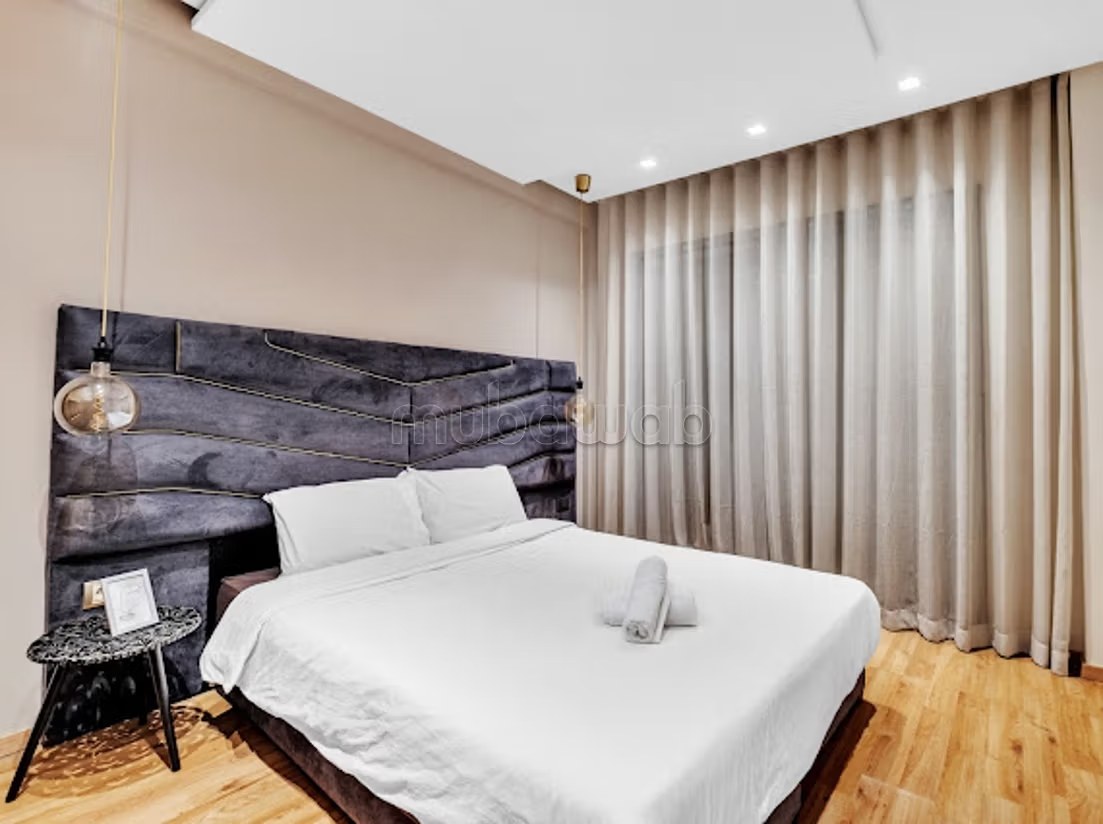 Location d'un appartement à Plateau Al Batha. 1 chambre. Chauffage central et porte blindée