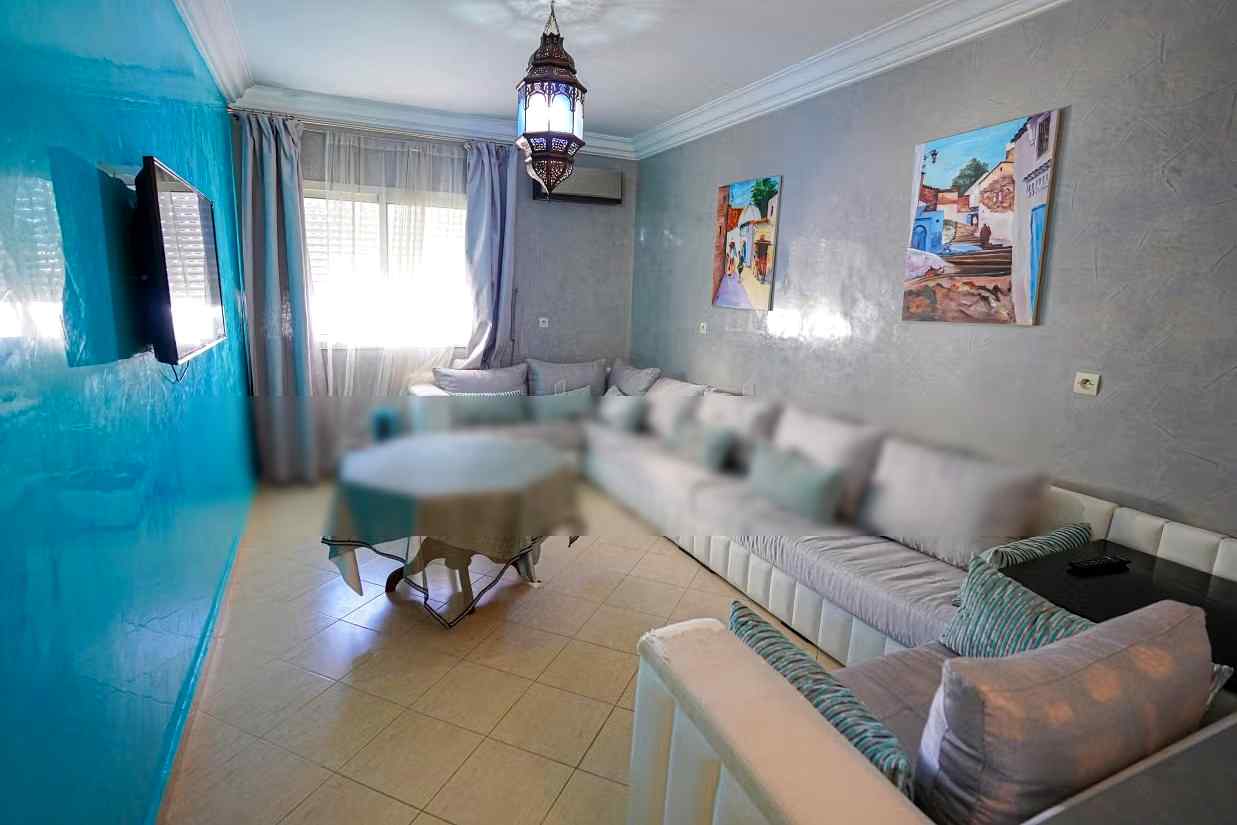 Superbe appartement à vendre à Martil. 1 Pièce. Meublé - Photo 2