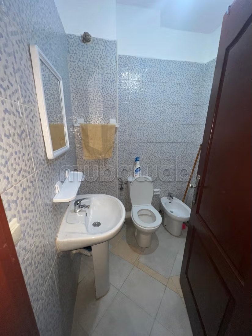 Appartement de vacances à louer à Tanja Balia.
Superficie 60 m².
Système de parabole et résidence sécurisée - Photo 3