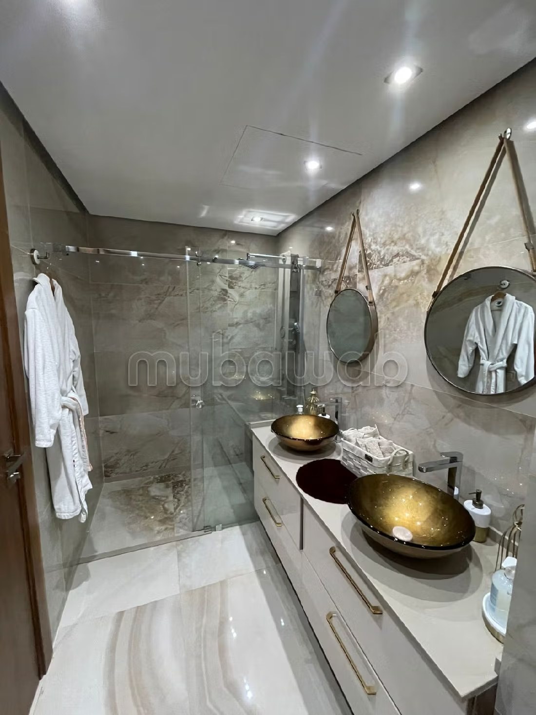 Appartements à louer à Tanger City Center. 2 grandes pièces. Vue sur les montagnes et porte blindée. - Photo 2