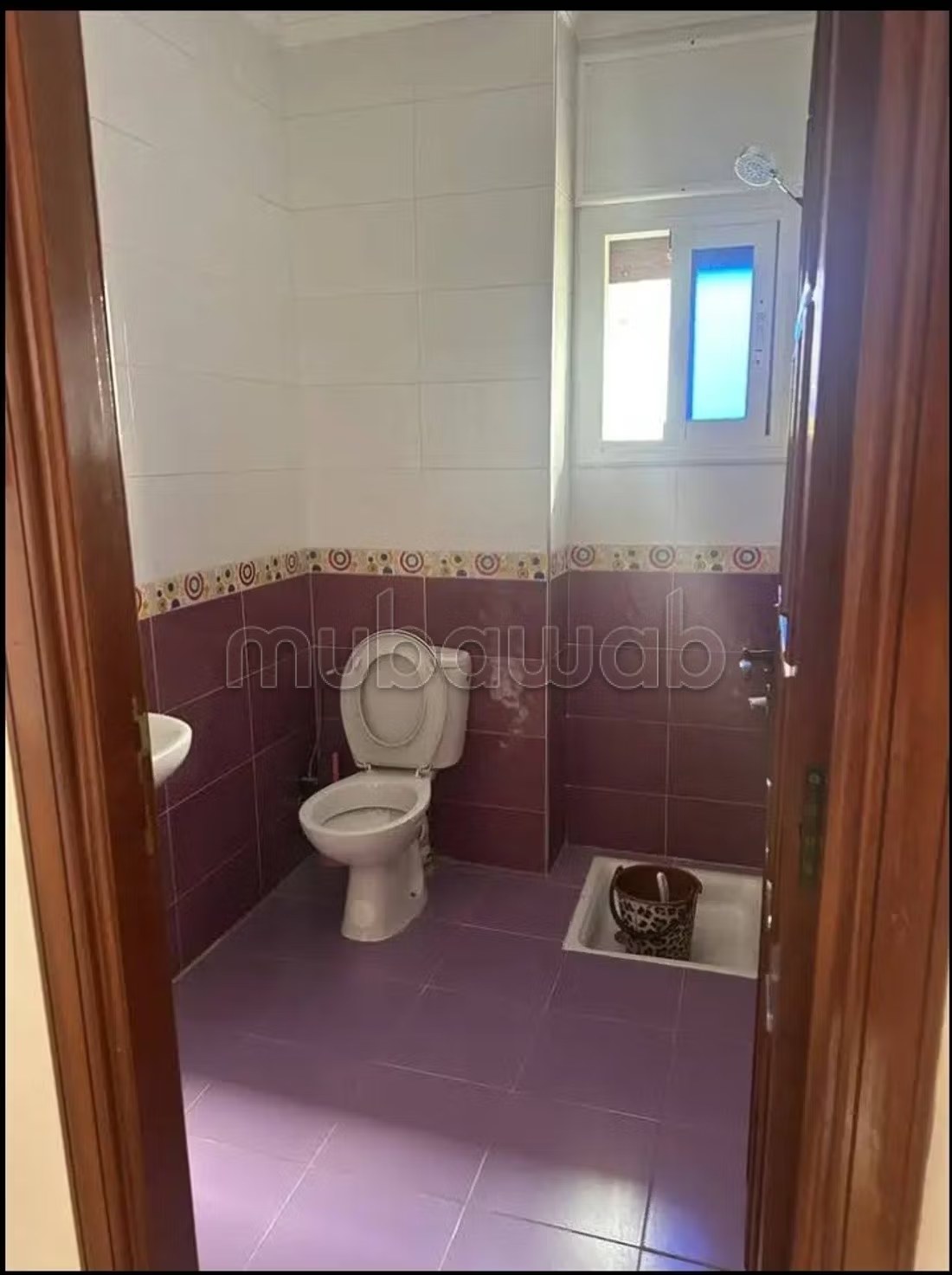 Location d'un appartement à M'Diq. 2 pièces confortables. Lave linge