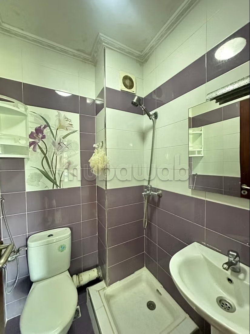Appartement de vacances à louer à Ziaten. 5 pièces. Antenne parabolique, résidence sécurisée