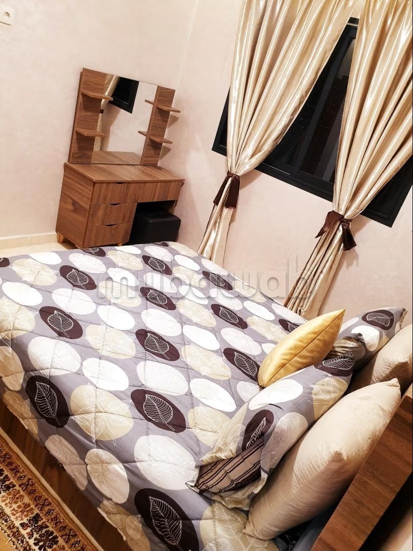 Location saisonnière à Branes 1. Surface de 100 m². Salon traditionnel marocain, résidence sécurisée