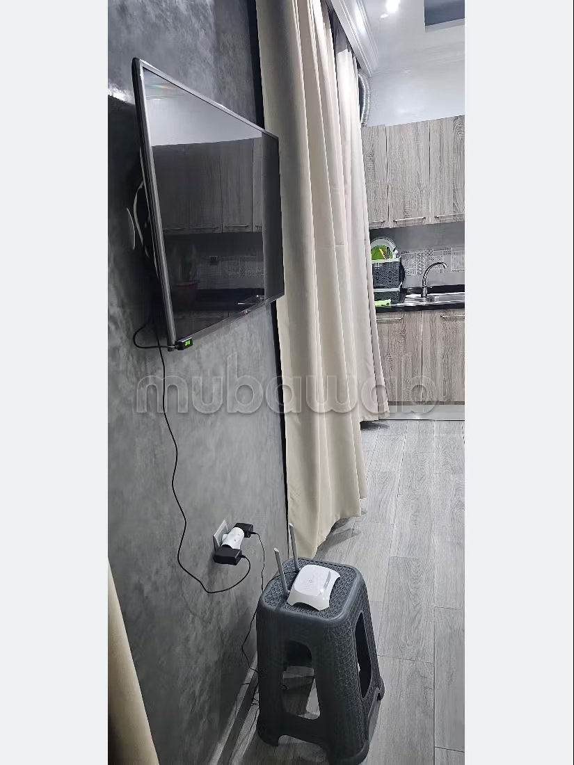 Location saisonnière à Borj. 1 Pièce. Fenêtres avec double vitrage et porte blindée - Photo 6