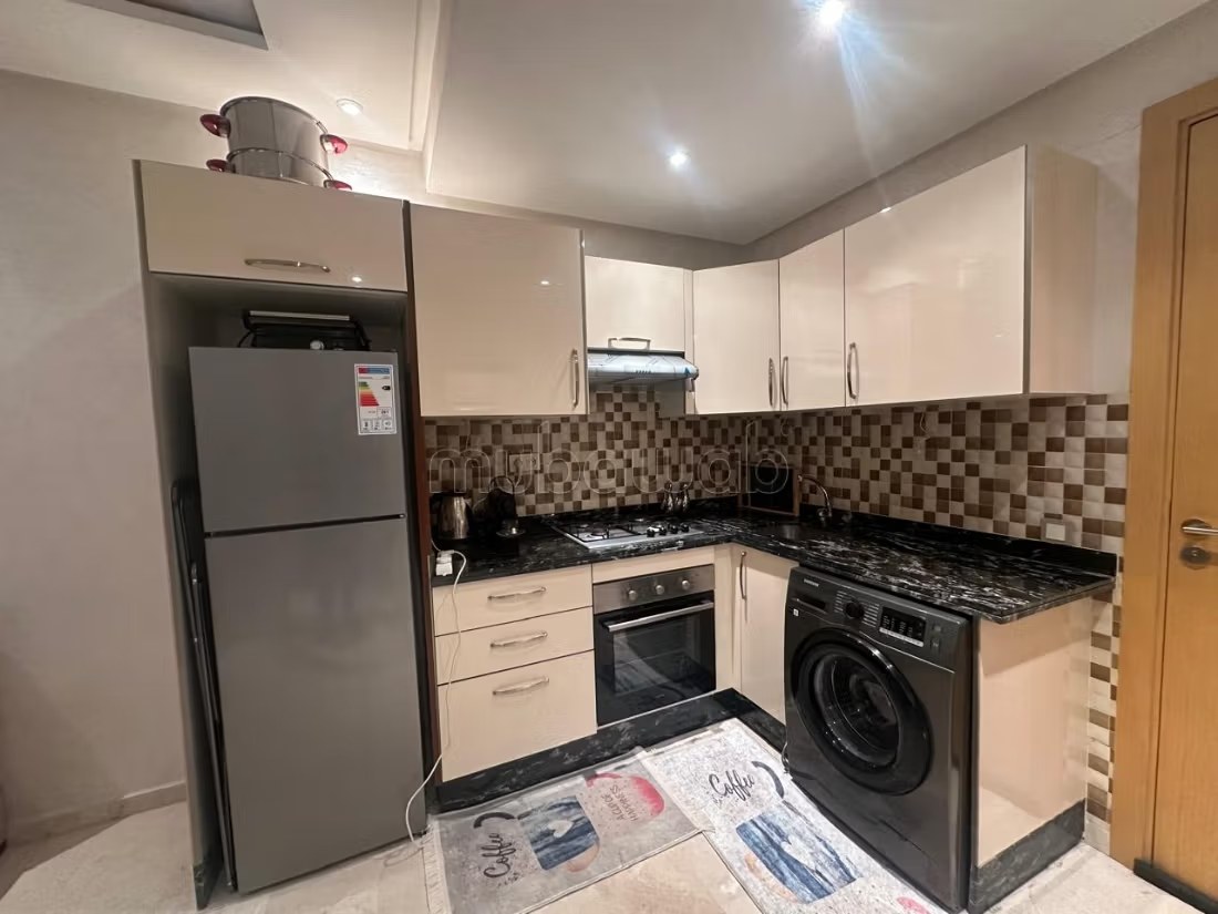 Location saisonnière à Guéliz. 1 chambre. Double vitrage et chauffage central - Photo 3