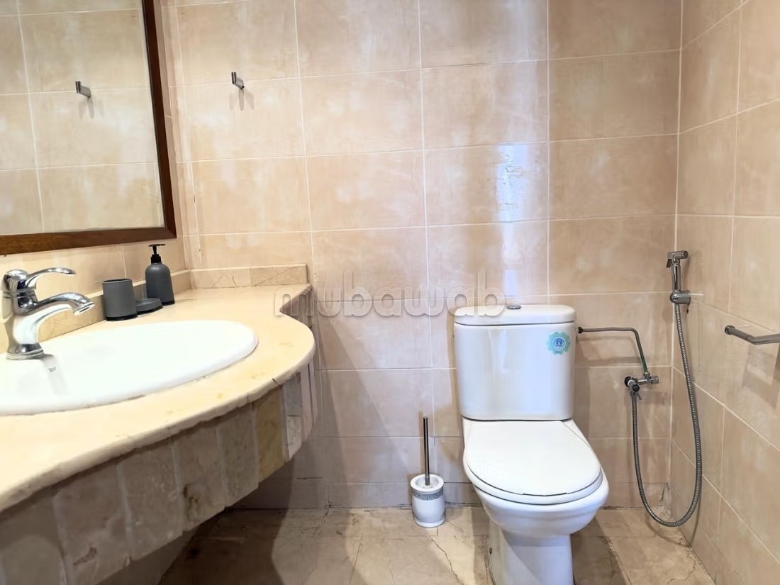 Appartements à louer à Secteur Touristique. Surface de 120 m². Places de stationnement et jardin