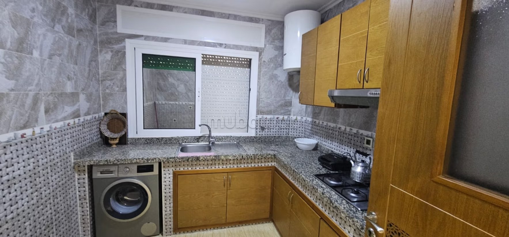 Appartements à louer à Tanja Balia. 2 grandes pièces. Salon traditionnel marocain, résidence sécurisée - Photo 2