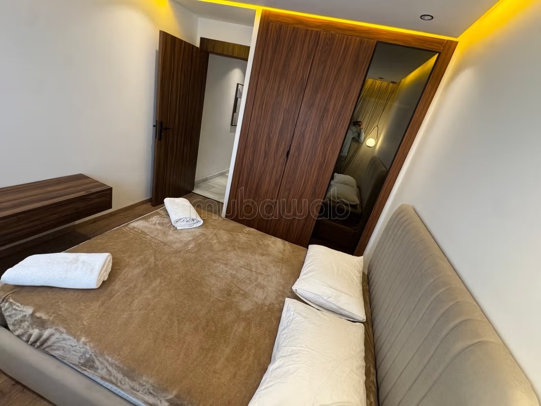 Très belle appartement luxueux en location vacance à iberia centre avec parking et wifi