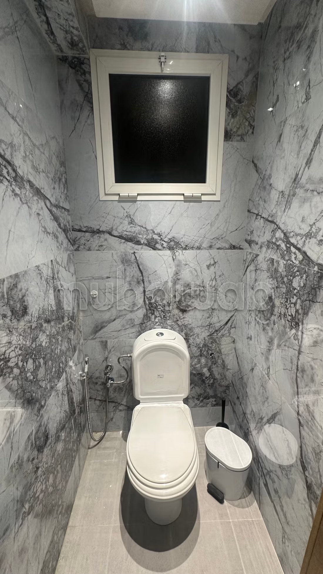 Location d'un appartement en Hassan Centre Ville. 
Surface totale 86 m². 
Double vitrage et porte blindée - Photo 7